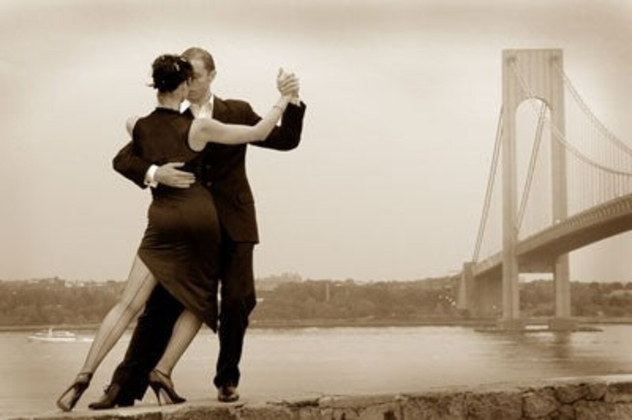 Tango by Verrazano Bridge by Igor Maloratsky Wall Art Décor 13 x 19 Art Print